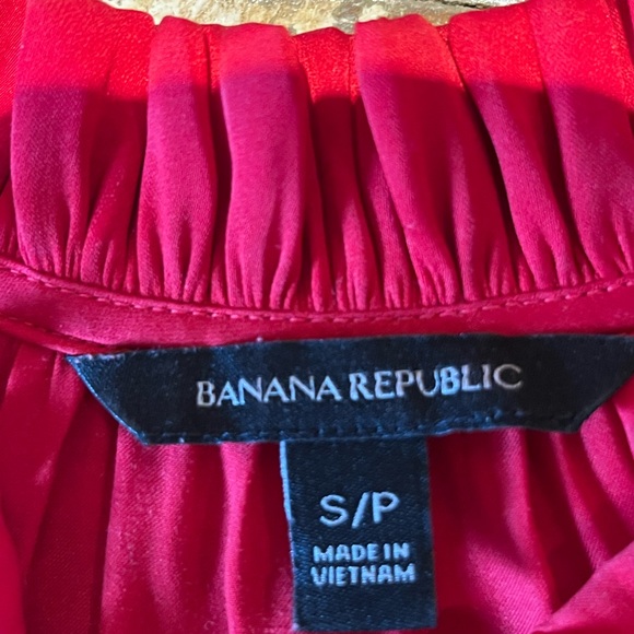 Banana Republic, ruby red blouse, size S - Picture 2 of 6